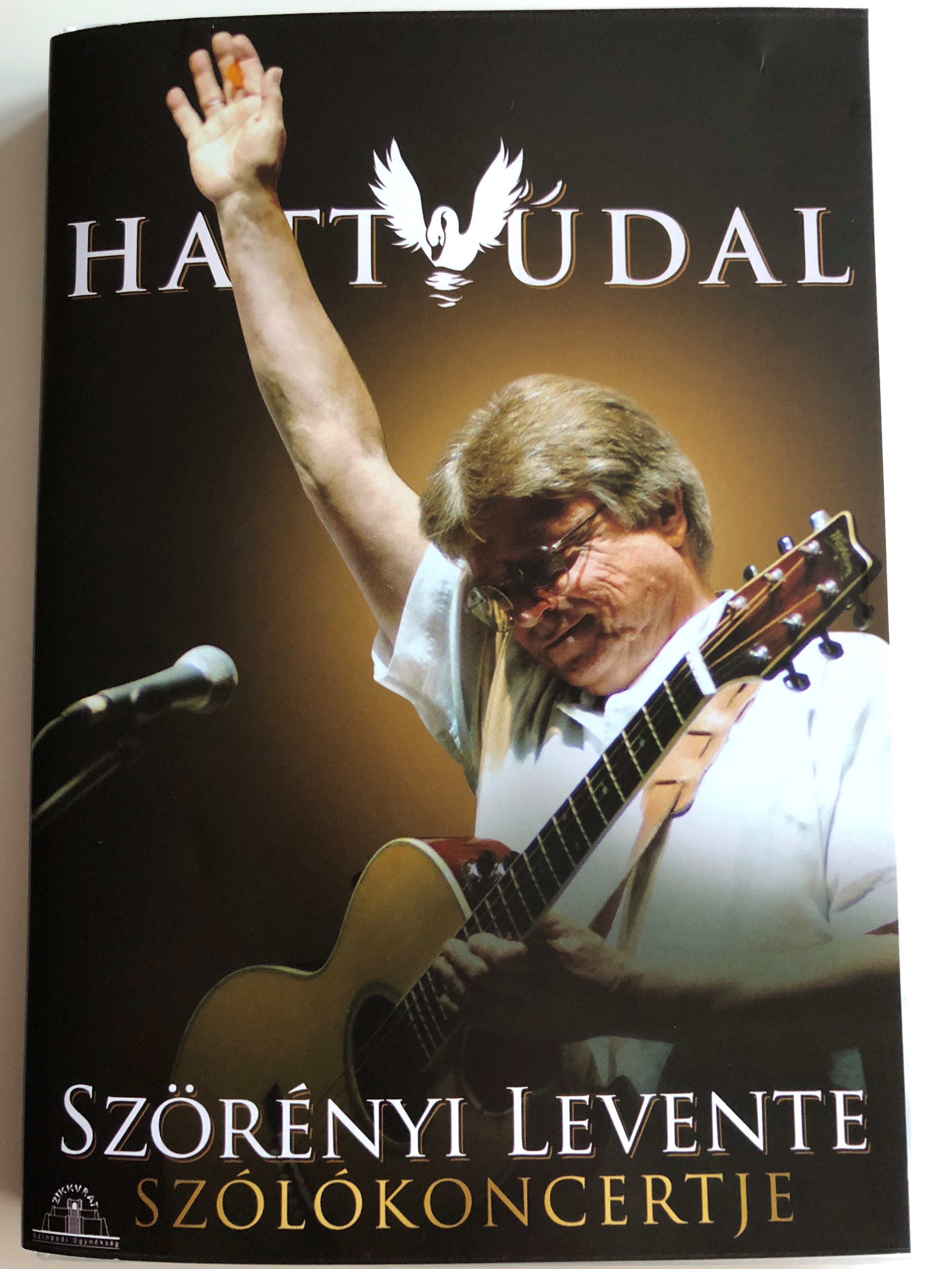 Hattyúdal - Szörényi Levente Szólókoncertje DVD  1.JPG